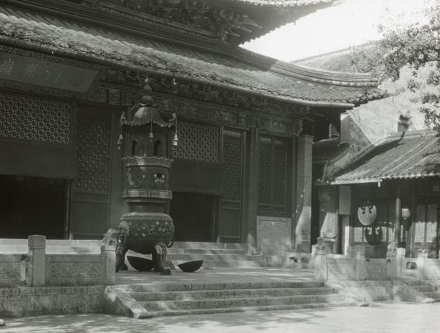 1930年焦山定慧寺大殿