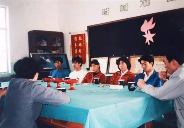 90年代红旗小学老师备课