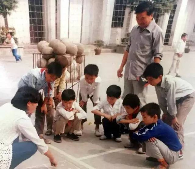 90年代南门小学课间游戏