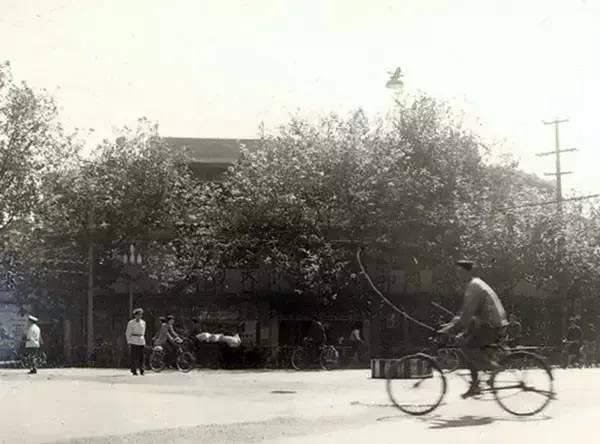 原名苏北路 ，顾名思义即： 通…