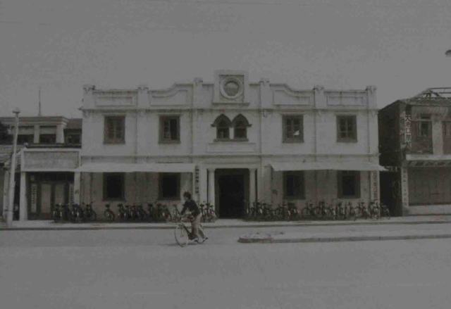 1986年，中山路上原中国台湾…