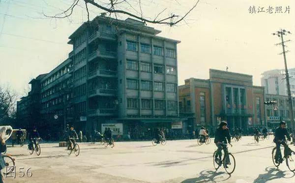 1983年，镇江中山东路，主要…